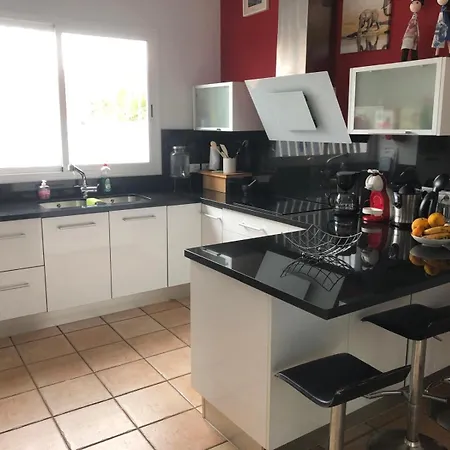 Grosses Haus Mit Garten Und Blick Auf Kanarische Huegellandschaft * Las Palmas de Gran Canaria