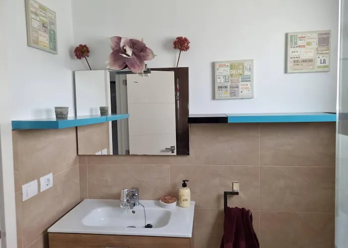 Grosses Haus Mit Garten Und Blick Auf Kanarische Huegellandschaft Feriehus